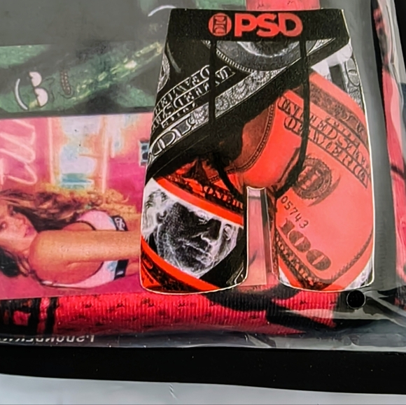 PSD Men's Boxer Briefs - Black and Red Graphic Design - Picture 3 of 3